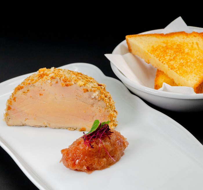 Libamáj, sült alma chutney, kalács