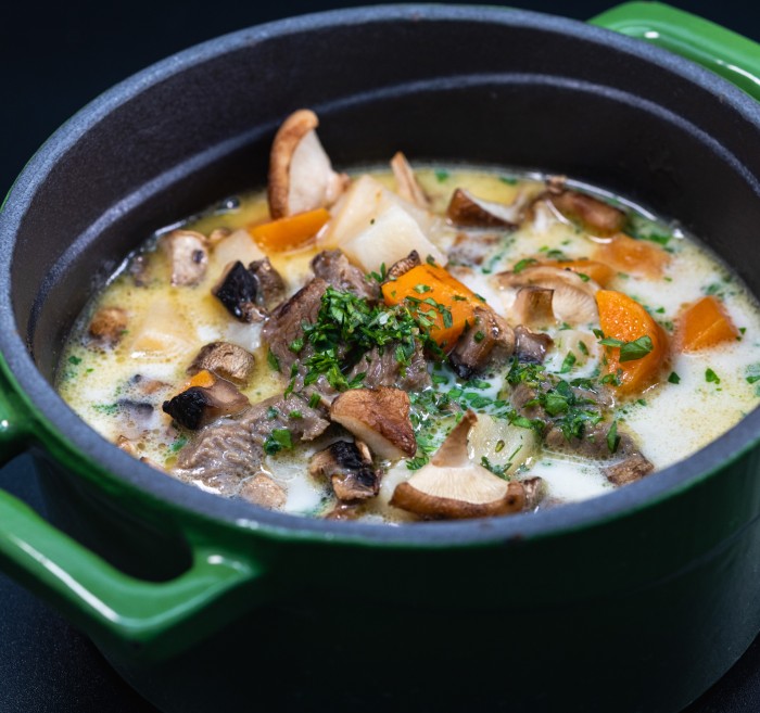 Pirított gombás vadraguleves